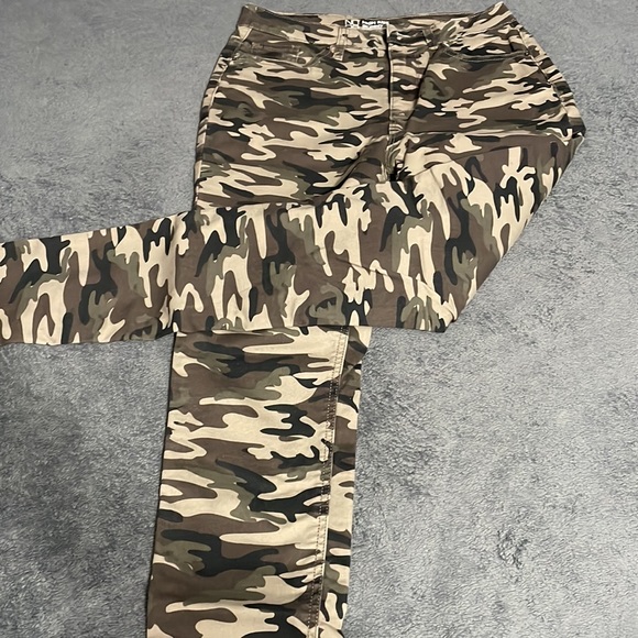 Camo print long jeans - Picture 2 of 4